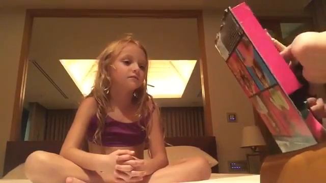 Подарки с Д. р. #1/ кукла Барби гимнастка