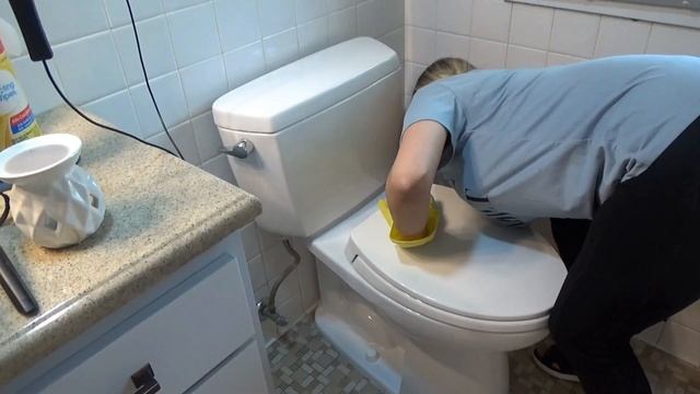 BATHROOM CLEAN & DISINFECT | DETAILING ? MY KEURIG | DOLLAR TREE & AMAZON ITEMS | VERY LONG & CHATT смотреть онлайн