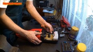 Электрическая цепная пила DDE. Ремонт. Замена шестерни.