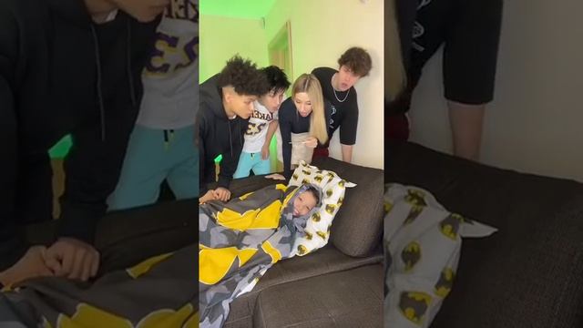 СуперХаус Как ещё можно нагреть градусник? смотреть онлайн