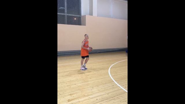 Данк с ростом 180, без ведения. Путь к данку. смотреть онлайн