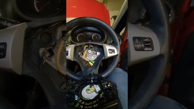 How to remove the steering wheel vauxhall corsa D смотреть онлайн