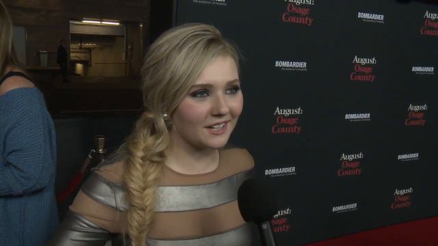 August: Osage County: Abigail Breslin "Jean Fordham" LA Premeire Movie Interview | ScreenSlam смотреть онлайн