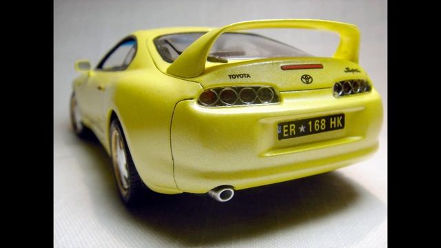 Tamiya 1:24 1993 Toyota Supra Scale Model Car смотреть онлайн