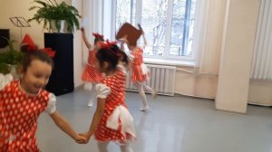 танец "Русские пряники" ансамбль "Забава"