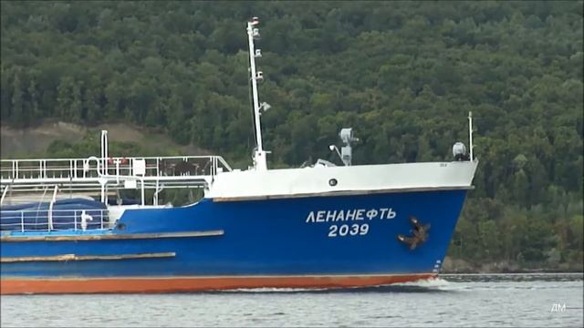Танкер Ленанефть 2039 идёт вверх по Волге на Белом Яре 12 08 2020г смотреть онлайн