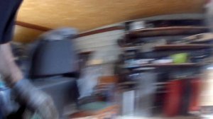 Разбираю петли дверей на Буханке.