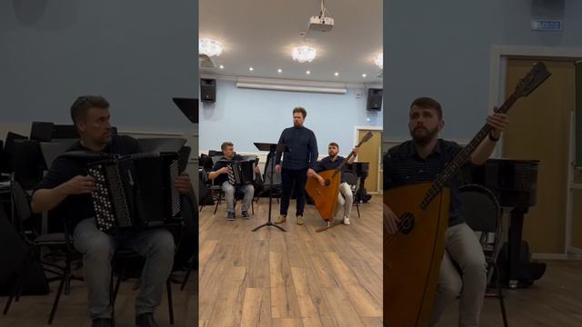 В городском саду играет духовой оркестр смотреть онлайн