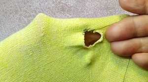 Как зашить НОСОК. ЗАШИТЬ ДЫРКУ В НОСКЕ БЫСТРО И НЕЗАМЕТНО.