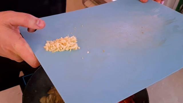 Лапша WOK с овощами смотреть онлайн