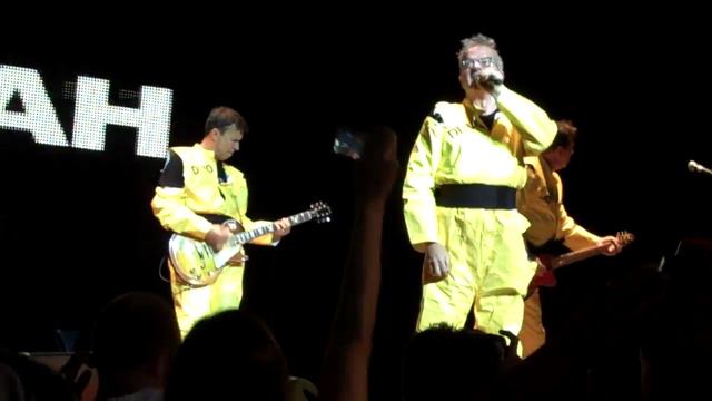 Devo Uncontrollable Urge смотреть онлайн
