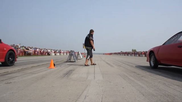 Lancer EVO VS Chevrolet Camaro 1000+НР Samara Drag Team смотреть онлайн
