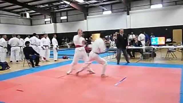Men's 18+ Intermediate Kumite, Shotokan
