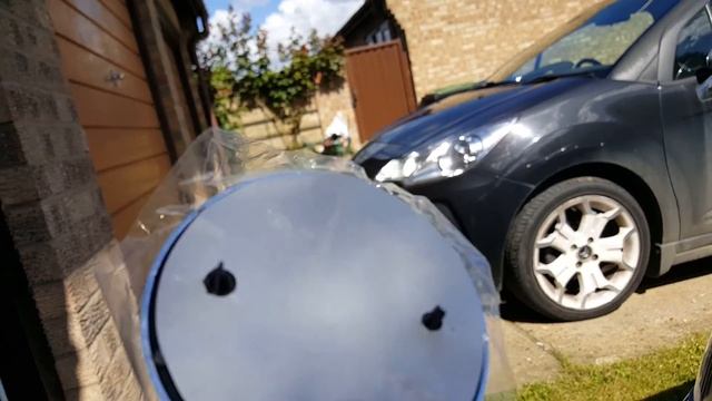 How to fit a new Fabia badge to an older Skoda Octavia смотреть онлайн