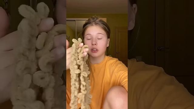 Вяжу шапку? *с ушками* смотреть онлайн
