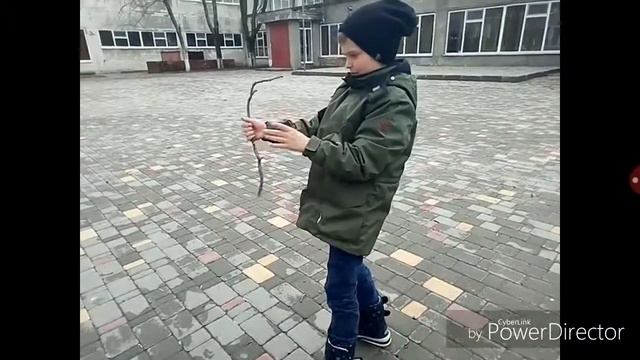 короче говоря я вспомнил про клеш рояль смотреть онлайн