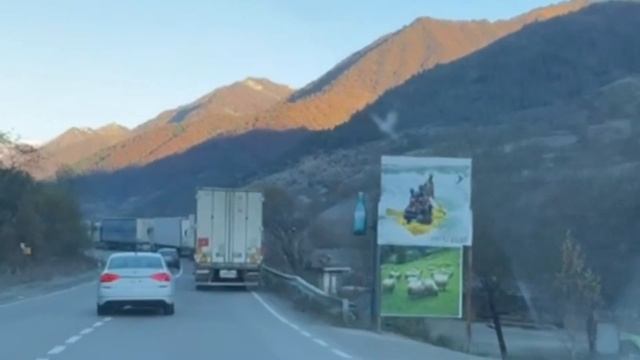 Верхний Ларс онлайн 10.11.2022. Военно-Грузинская дорога смотреть онлайн