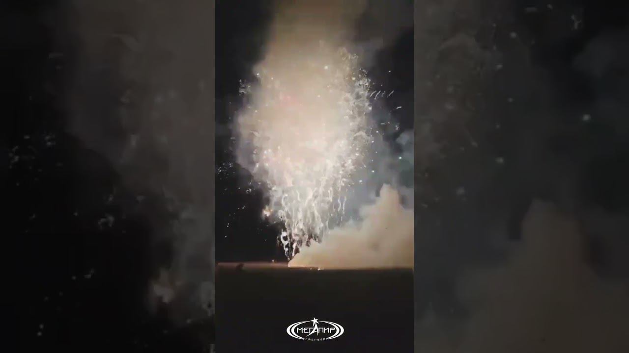 6000 залпов #short #shorts #fireworks смотреть онлайн