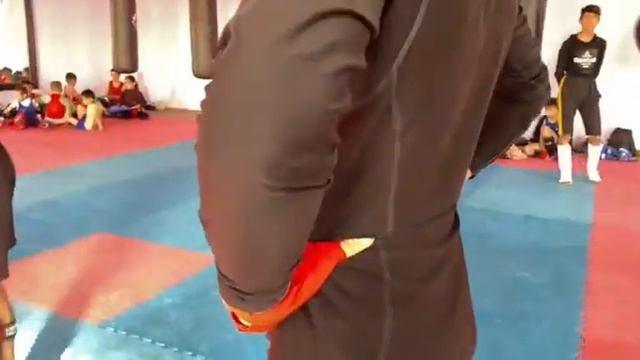 спаринг с чемпионом Узбекистана Кик бокс фулл контакт в 60кг смотреть онлайн