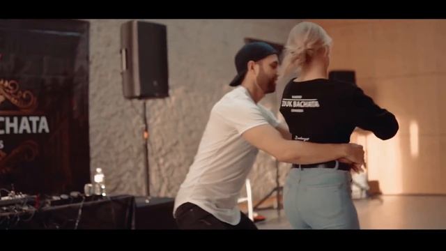 Kevin Vásquez, Dj Clau - Cobardes Al Amar (video oficial) смотреть онлайн