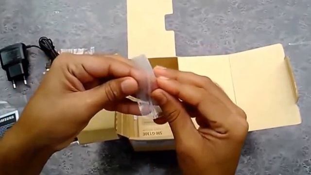 Samsung GALAXY STAR 2 SM G130E Unboxing смотреть онлайн