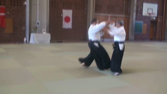 17 Айханми Кататедори Кансецу Котегаеси