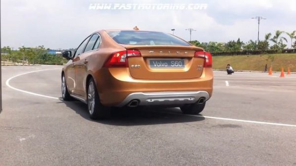 Volvo S60 2011 Driving Dynamics and Camera