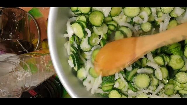 вкуснейший салат из огурцов смотреть онлайн