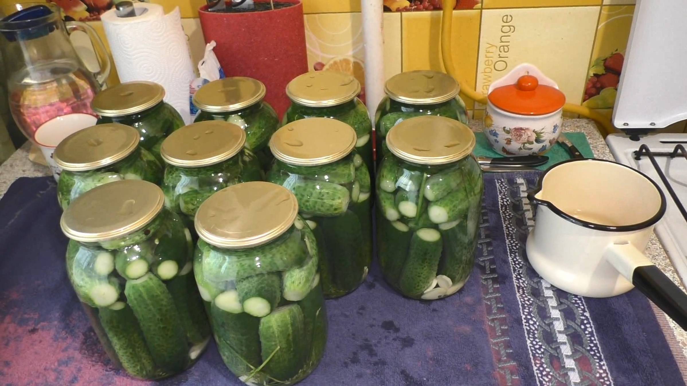 Очень вкусные маринованные огурчики на зиму. Домашние заготовки. смотреть онлайн