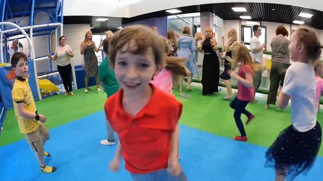Детский праздник взрослый тоже! смотреть онлайн