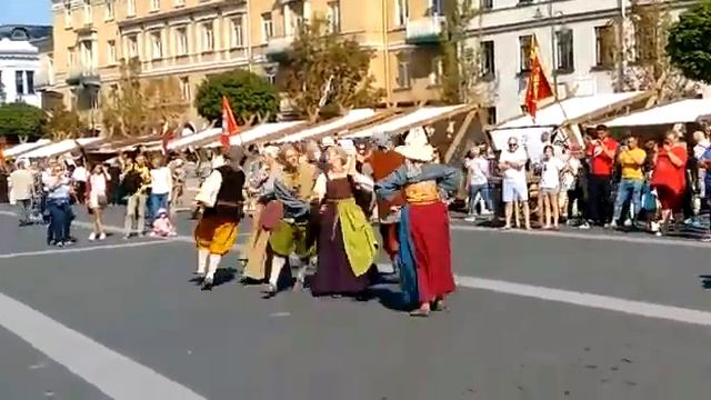 Танцы в Вильнюсе смотреть онлайн