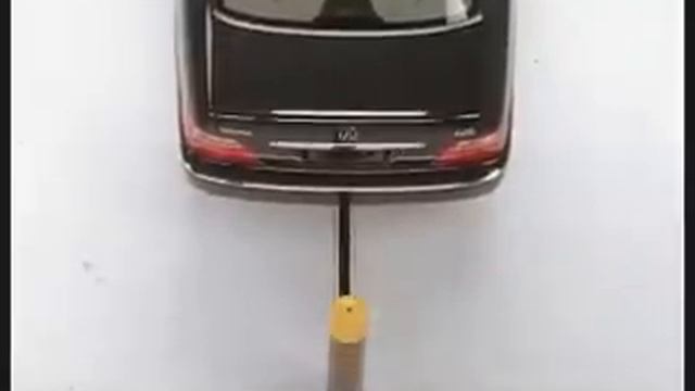 Crash Test 2002 Acura RL / Honda Legend (5 M.P.H) Rear into Pole IIHS смотреть онлайн