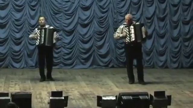 Муз. И.Дунаевского. Как много девушек хороших. Исп. Инструментальное трио "ДоМиНо". смотреть онлайн