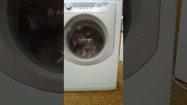 Стиральная машина Hotpoint Ariston AQSL 109 смотреть онлайн