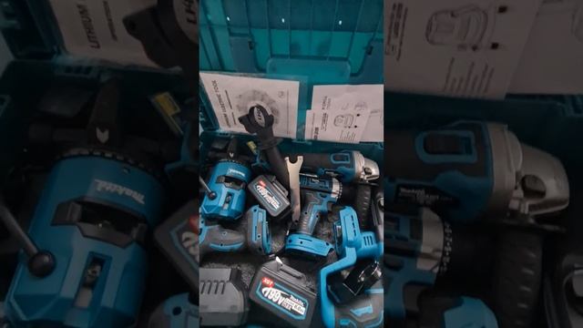 Набор Makita 5в1 смотреть онлайн