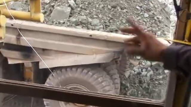 Горняки Кривбасса (Машинист экскаватора)