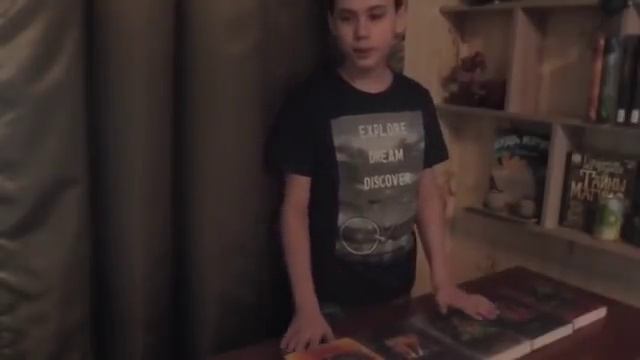 АСМР.Пупырчатая пленка.Быстрые постукивания.Близкий шёпот./ DANYA ASMR /Даня асмр