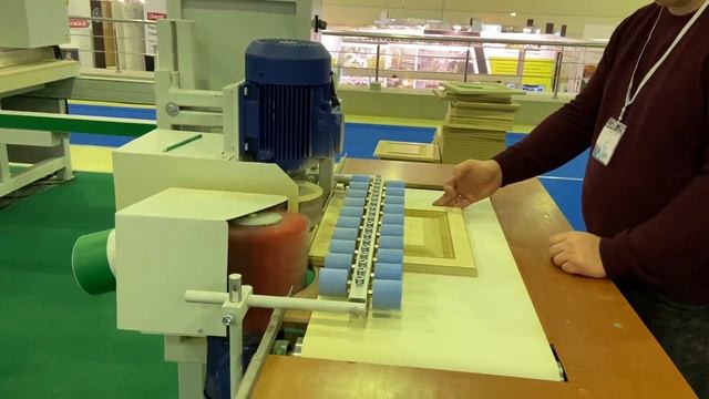 Шлифовка мебельных фасадов и дверей . Шлифовка торцов Почтарев 89092878038 смотреть онлайн