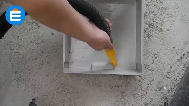 Մեքենայի փոշեկուլ STARWIND CV 120 ‐ EasyMarket.am