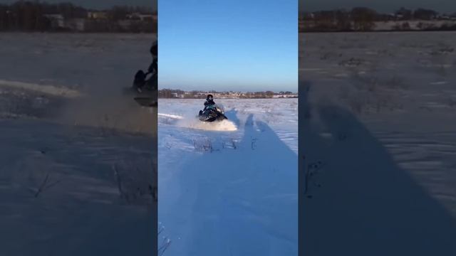КАТАЕМ НА СНЕГОХОДАХ!BRP или YAMAHA?Порвали ремень вариатора поехали дальше по глубокому снегу смотреть онлайн