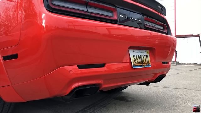Ford Mustang GT vs Chevy Camaro SS vs Dodge Challenger | Exhaust Sound and Acceleration смотреть онлайн