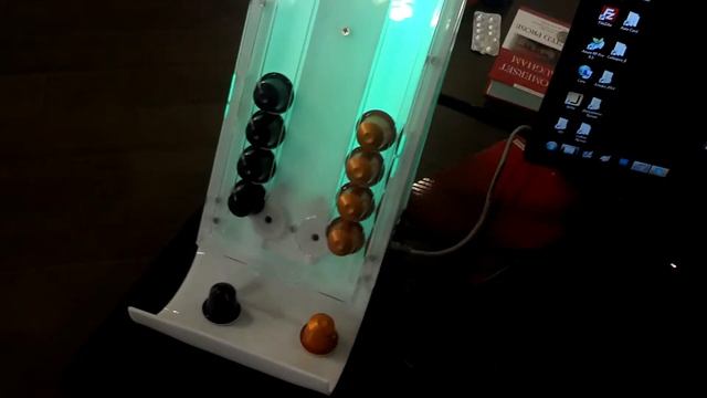 Аппарат по выдаче кофейных капсул (диспенсер), Automatic Nespresso coffee capsule dispenser смотреть онлайн