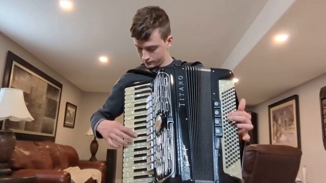 Ukrainian Wedding March смотреть онлайн