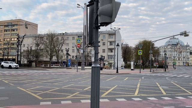 Прогулка: Москва, Большая Никитская улица и Малая Никитская улица смотреть онлайн