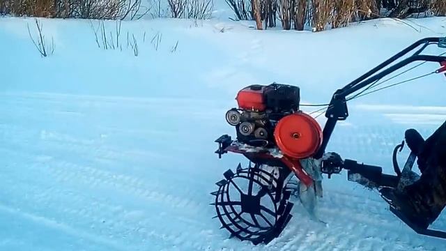 Мотоблок "ОКА" с прицепом на "зимних" грунтозацепах.Покатушки-тест драйв. смотреть онлайн
