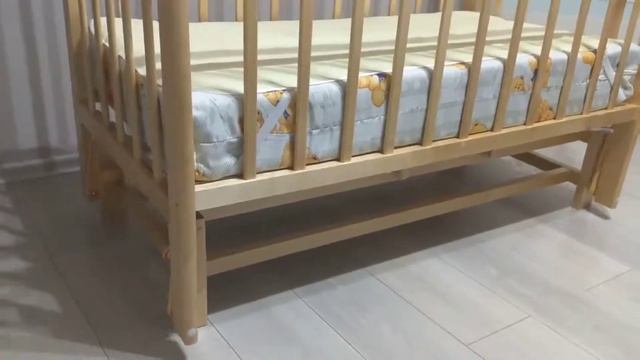 Детская кроватка "Мой малыш-9" с продольным маятником смотреть онлайн