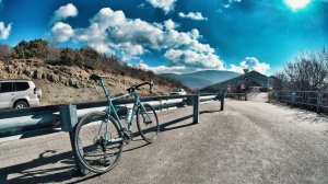 Спуск по шоссе на велосипеде/Варваровка/Сукко/Большой Утриш/ На циклокроссе по шоссе.