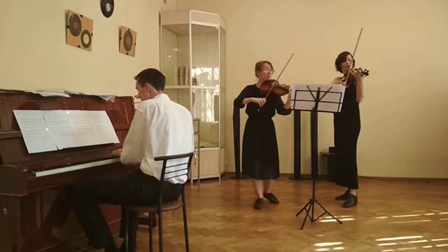 Шустова Ольга - Четыре пьесы для двух скрипок. N2 смотреть онлайн