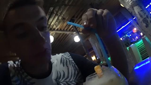 VLOG: Лови волну. Ночная жизнь. Снимаю на SONY HDR AS50 смотреть онлайн