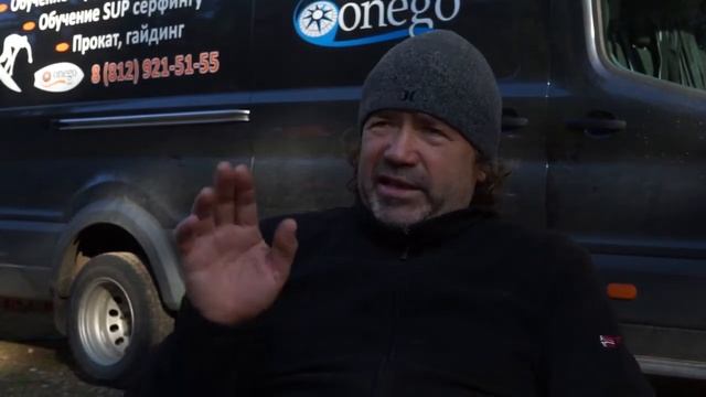 Леонид Литвинов, директор школы серфинга 